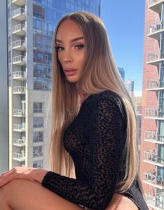 Trans Starlet Athena Guests on “In The Tub” Podcast During Chicago Exxxotica